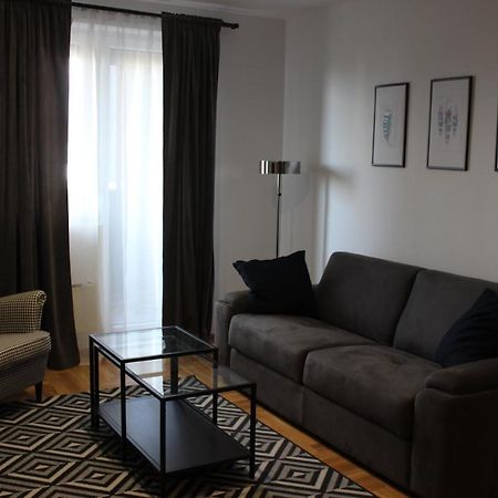 Luxury Apartments Parking In Garage Nis Bagian luar foto