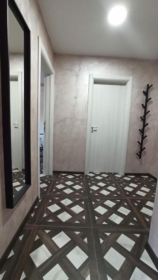 Luxury Apartments Parking In Garage Nis Bagian luar foto