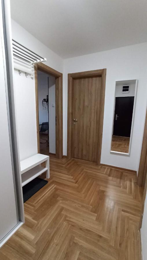 Luxury Apartments Parking In Garage Nis Bagian luar foto