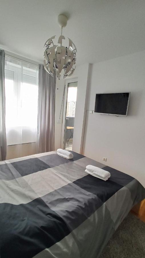 Luxury Apartments Parking In Garage Nis Bagian luar foto